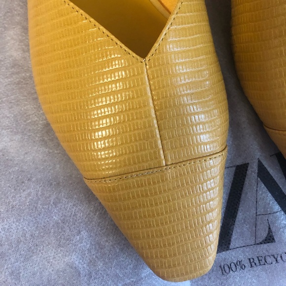 Shoes - Picture 3 of 3